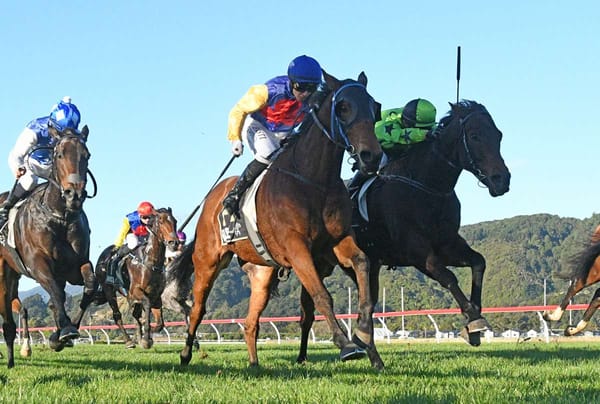 Sotirio takes Sprint final in thrilling finish