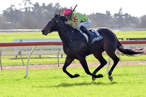 Boombox dominant in 2YO Final